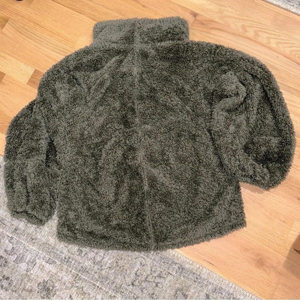 Lululemon Restore Warm Sherpa Pullover, Dark Green Size M/L